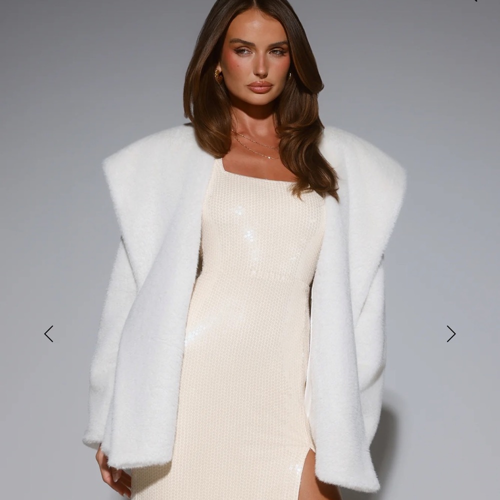 NWT * Hello Molly White Teddy Jacket - Size Small - Picture 4 of 9